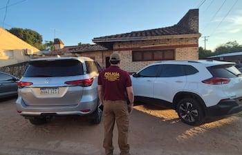 La comitiva fiscal de Ciudad del Este encontró en Coronel Oviedo la Fortuner que, a su vez, estaba entre otros dos vehículos también denunciados como robados en Brasil.