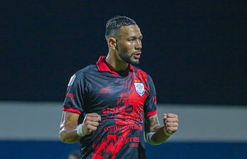 Jorge Luis Sanguina Morínigo (26 años) marcó el empate transitorio en el triunfo de la V Azulada en su visita a Pedro Juan Caballero.
