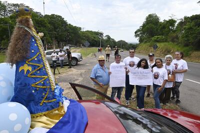 Familia Moral, durante su peregrinación en agradecimiento a la Virgen.