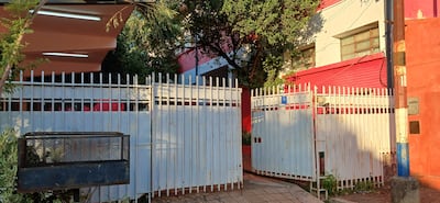 protón medio abierto