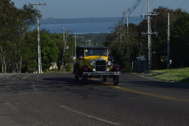 San Bernardino y ciudades cercanas marcan el recorrido de la primera fecha del Campeonato de Regularidad de Autos Antiguos y Clásicos.
