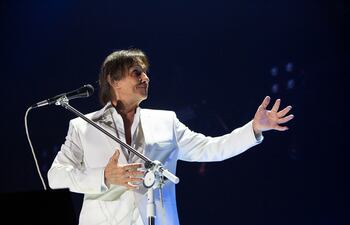 El cantante brasileño Roberto Carlos se presentará esta noche en Asunción, luego de cinco años.