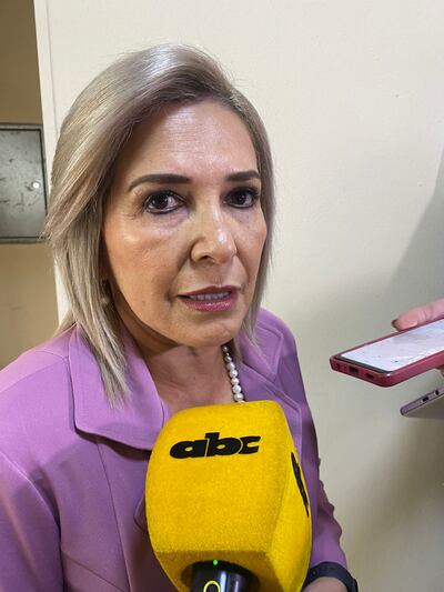 Hermelinda Alvarenga, senadora liberal "llanista".