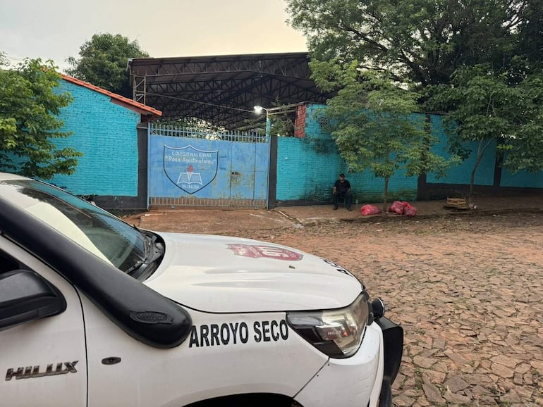 Denuncian guardias privados armados y faltante de máquinas para votar en Villa Elisa