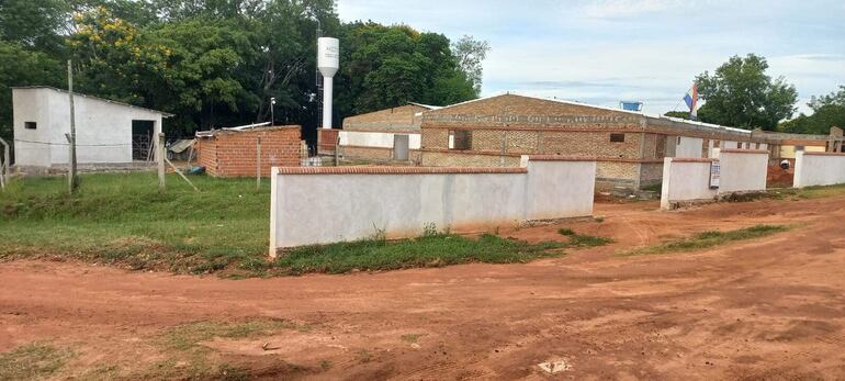 El Hospital Básico de Yataity del Norte se encuentra en proceso de mejoramiento de su infraestructura.