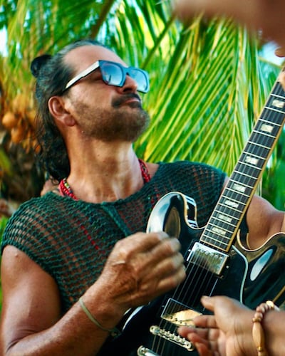 "Las sonrisas de las fotos son de verdad, son de alegría y celebración", expresó Ricardo Arjona.