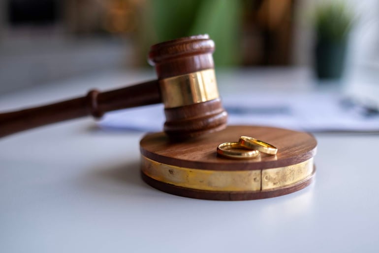 Tuma dice que proyecto de divorcio exprés es un "retroceso" y pone trabas - Política