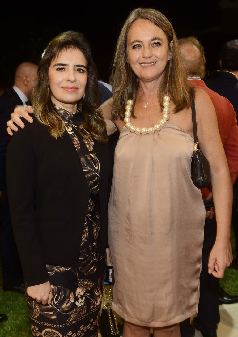 Rossana Báez y María Cristina Brizzi.
