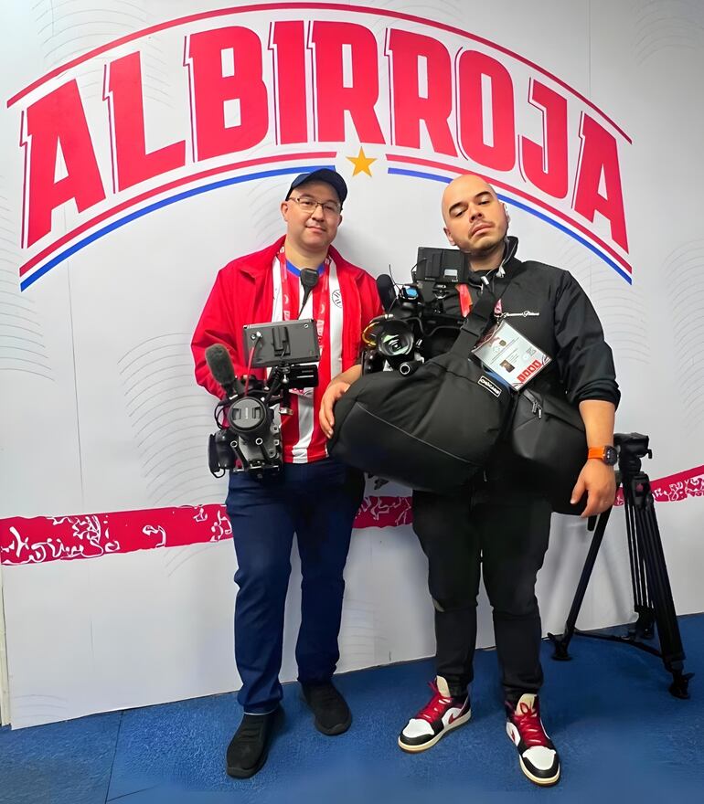 Alfredo Galeano y Armando Aquino se encargaron de la realización de
“El renacer Albirrojo”.