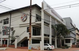 Fachada de la sede central del Servicio Nacional de Promoción Profesional, en Asunción.