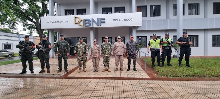 Policía, FFAA y FTC Sur refuerzan seguridad en entidades bancarias de Misiones para evitar asaltos