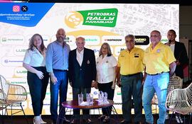 Catherine Vargas, Juan José Zapag, Hugo Mersán, Mirta de Cardozo, Édgar Molas y Carlos Villate.