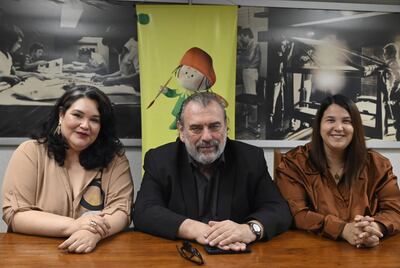 La soprano Monserrat Maldonado, el maestro Luis Gorelik y María Victoria Sosa, directora de la OSN.