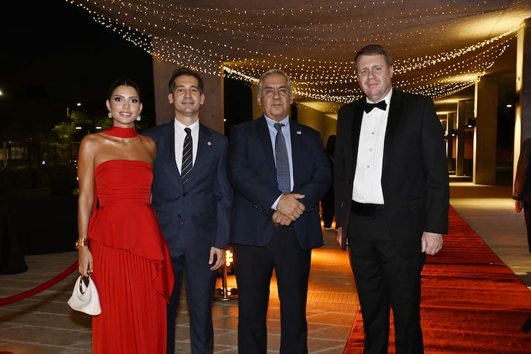 Elias Saba, Lucía Riveros, Blas Benegas y Aaron Prat. 