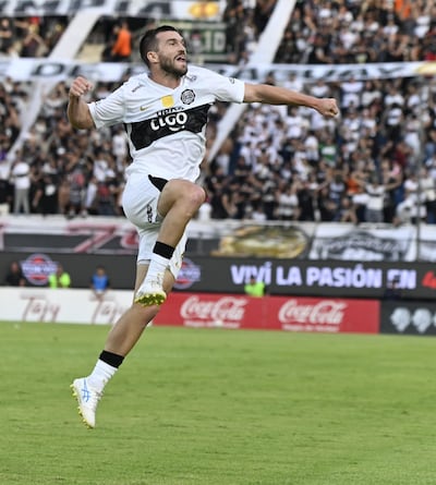 El neozelandés Timothy John Payne (32 años) debutó en Olimpia y cerro con su gol la abultada diferencia de 5-0 frente a Rubio Ñu en Sajonia,