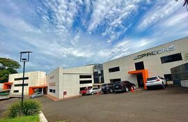 Copacons, desde noviembre de 1981, está constituida por socios voluntarios, sustentada con los aportes de cada uno de ellos.