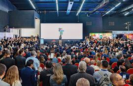 El PBW se estructuró en torno a tres grandes eventos, que en conjunto ofrecieron un panorama integral del clima de negocios en Paraguay.