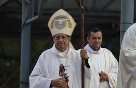 Monseñor Ricardo Valenzuela instó a vencer la angustia y advirtió sobre una sociedad que está centrada en el egoísmo.