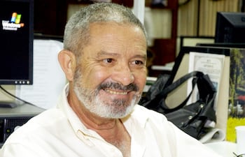 El escritor Augusto Casola tendrá hoy un homenaje virtual.