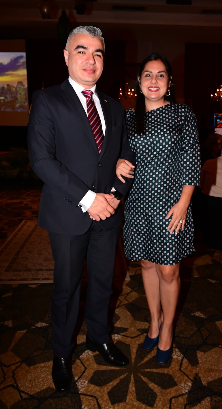 VARIAS COBERTURAS PARA SOCIALES. FOTOGRAFO SILVIO ROJAS. 11-12-2025