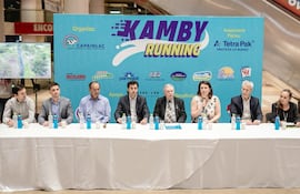Organizadores de Kamby Running, que entregará medallas a los participantes y un trofeo a los ganadores de las categorías.