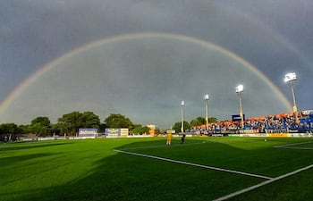 El estadio Ricardo Grégor del Independiente de Campo Grande albergará el duelo entre Recoleta FC y Sportivo Trinidense por la décima fecha del torneo Clausura 2026.