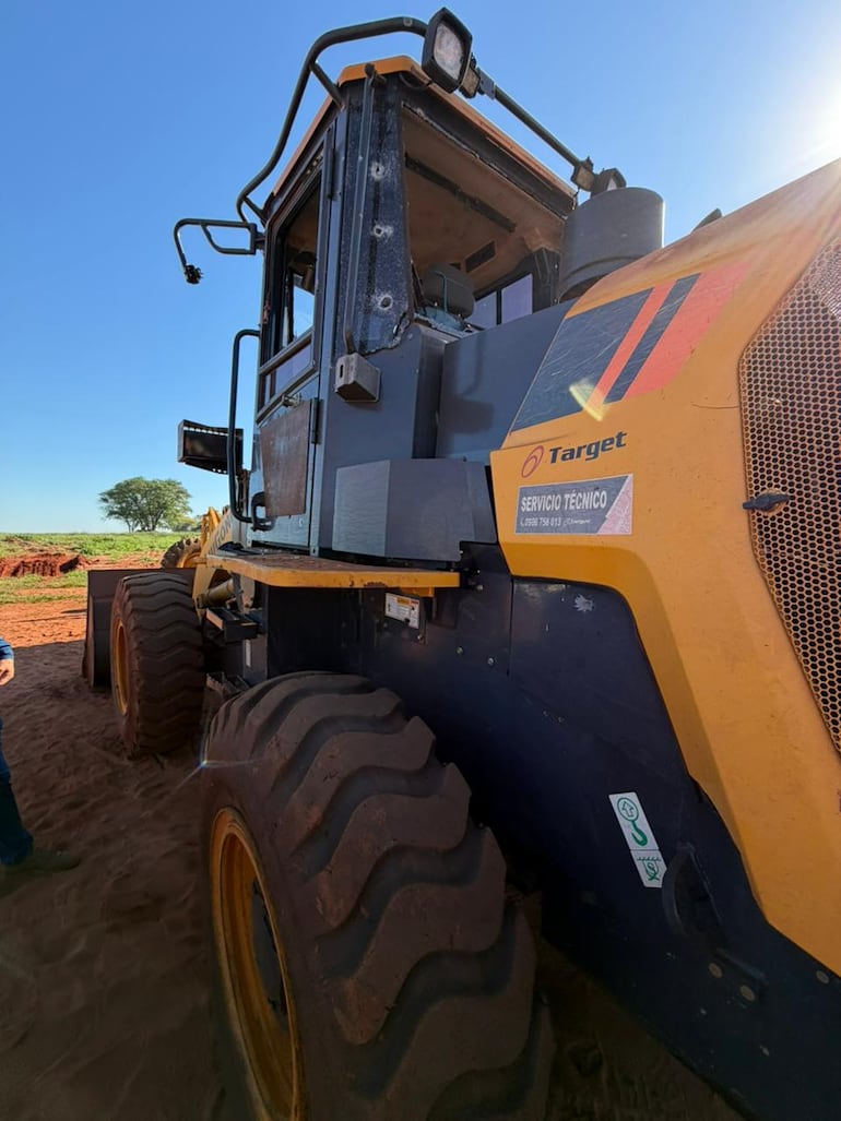 Aparente los supuestos campesinos sin tierra usaron rifles y escopetas para atacar al trabajador.