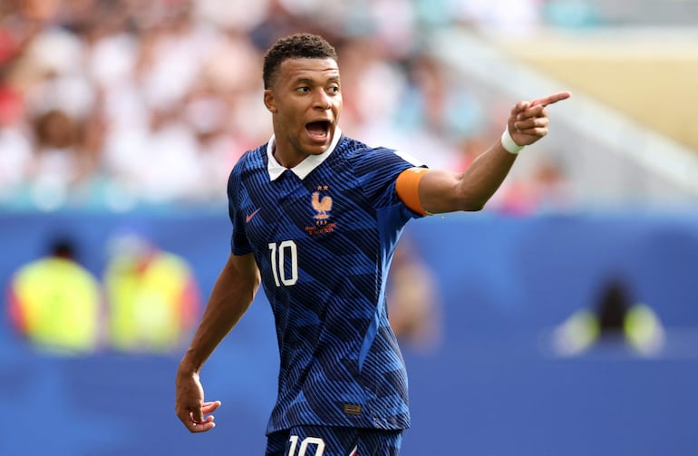 Kylian Mbappé de Francia reacciona durante la final por el tercer puesto de la Copa Mundial de la FIFA 2026 entre Francia e Inglaterra en el Miami Stadium, en Miami Gardens, Florida.