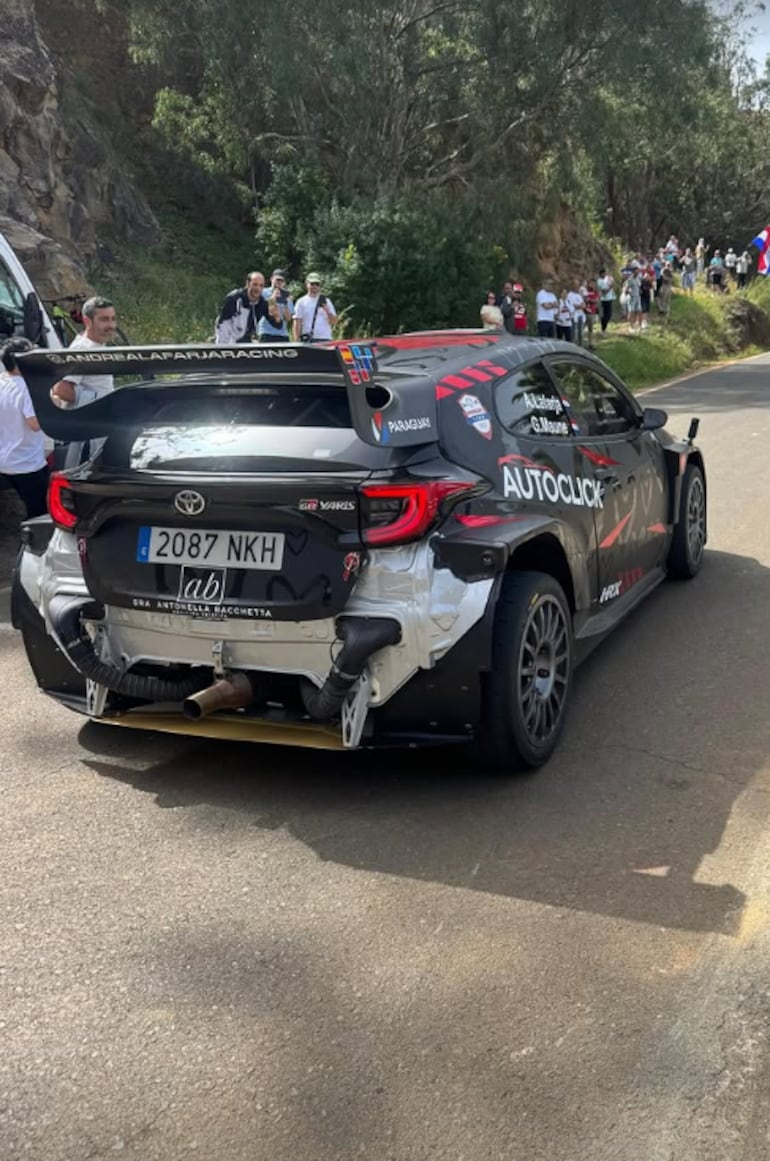 Andrea Lafarja y German Maune en los test realizados con el equipo Teo Martín Motorsport.
