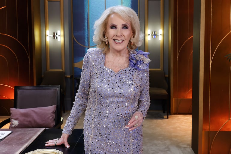La Chiqui en su programa del 29 de agosto pasado. El sábado 5 de agosto "La Noche de Mirtha" estuvo a cargo de su nieta Juana Viale. (Instagram/Mirtha Legrand)