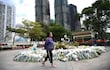 Lugar donde se realizó una conmemoración a las víctimas del incendio en Wang Fuk Court, Hong Kong, China.