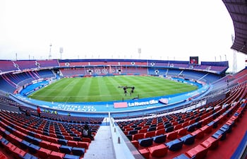 El estadio La Nueva Olla del Club Cerro Porteño en la previa del partido frente a Sporting Cristal por la sexta fecha del Grupo F de la Copa Libertadores 2026.