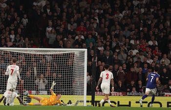Kaoru Mitoma vence a Jordan Pickford para la victoria de Japón contra Inglaterra por 1-0.