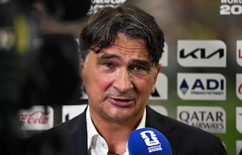 El director técnico de Croacia, Zlatko Dalic, habla con los medios después del partido de fútbol del Grupo L de la Copa Mundial 2026 entre Inglaterra y Croacia en el Dallas Stadium en Arlington.