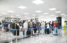 Zona de control de seguridad en el aeropuerto Silvio Pettirossi.