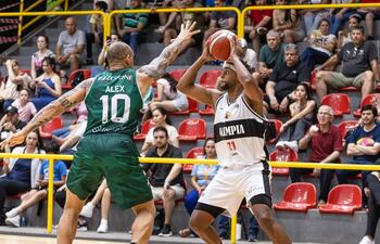 Charles Hinckle, en el gran triunfo contra Baurú de Brasil. Los Kings serán de nuevo anfitriones.