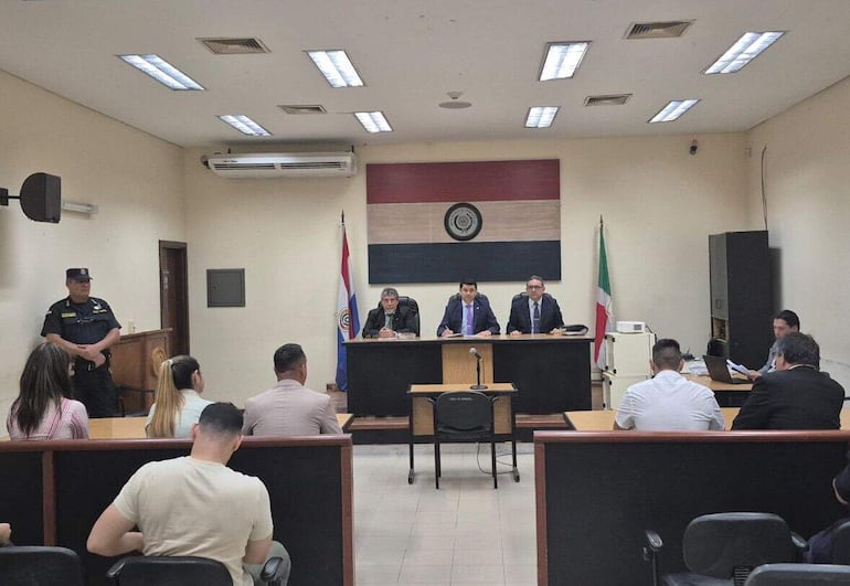 El Tribunal de Sentencia Antonio Benítez, Pedro Nazzer (presidente) y Hugo Ignacio Ríos Alcaraz.