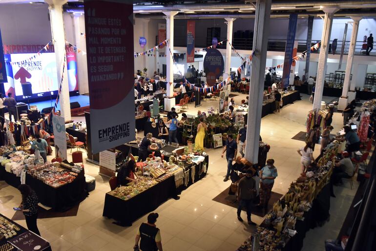 Mipymes deben recurrir a ferias para vender su producción y así, cumplir con las obligaciones tributarias. 