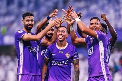 El paraguayo Alejandro Romero Gamarra, futbolista de Al AIn, celebra un gol en el partido frente a Baniyas por la sexta fecha de la Pro League en el estadio Hazza Bin Zayed, en Al Ain, Emiratos Árabes Unidos.