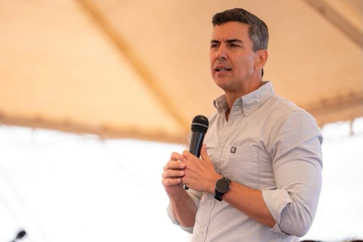 Escrachan a Santiago Peña durante lanzamiento de siembra de soja y exigen sede del IPS en J. Eulogio Estigarribia