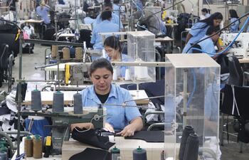 Fénix Brands combina experiencia y capacidad productiva para desarrollar sus marcas en Paraguay.