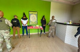 La Senad detuvo a Heriberto Ramón García Gauto (42) y Alexis Chamorro Gómez (28) con drogas, municiones y otras evidencias en Pedro Juan Caballero.