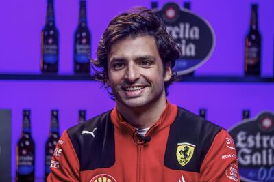 Carlos Sainz Jr., piloto español de la escudería italiana Ferrari de Fórmula 1.