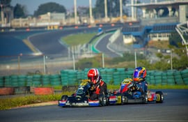 Momento exacto en el que Nelson Segovia lideraba una de las mangas que se disputaron durante el fin de semana en Interlagos, Brasil.