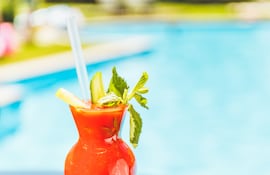 El Bloody Mary es perfecto para una tardecita calurosa de verano junto a la pileta.