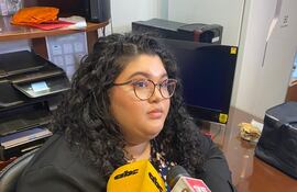 Silvana Jazmín Busto Adorno, hija del diputado Mino Adorno.