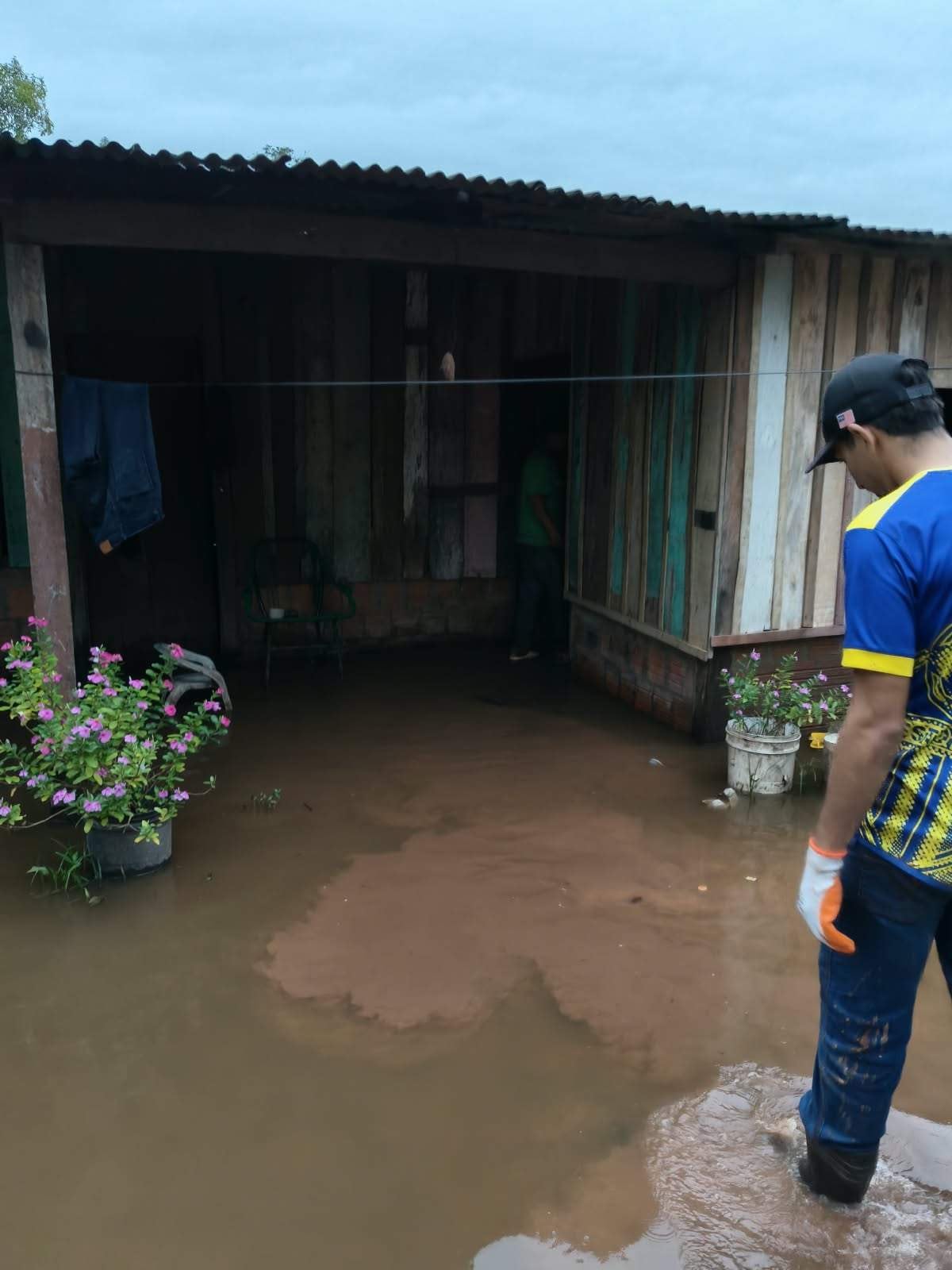 Bella Vista Norte: evacuan a familias afectadas por crecida del río Apa Bella Vista Norte: evacuan a familias afectadas por crecida del río Apa