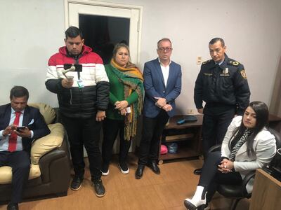 Los concejales de Minga Guazú en reunión con el director de Policia Blas Vera Caballero.