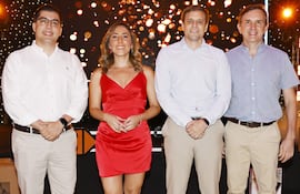 Néstor Fleitas, Mirtha Bellassai, Valentín Zaracho y Eduardo Lloret.