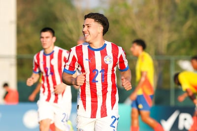 El volante ofensivo paraguayo, Enso David González Medina (21 años), perteneciente a los registros del Wolverhampton Wanderers de la Championship de Inglaterra.